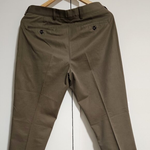 Burberry Classic Pants - Picture 2 of 8